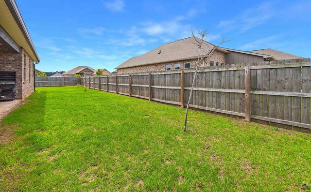 91 Barnyard Way, Perry, GA 31069
