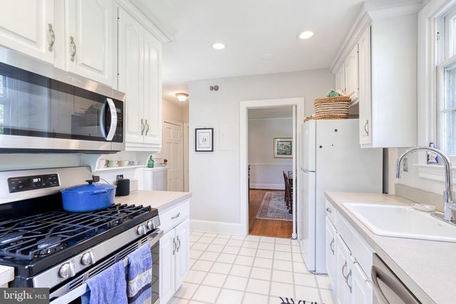 3 SAINT DUNSTANS GARTH, Baltimore, MD 21212
