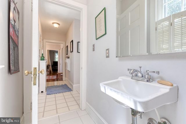 3 SAINT DUNSTANS GARTH, Baltimore, MD 21212
