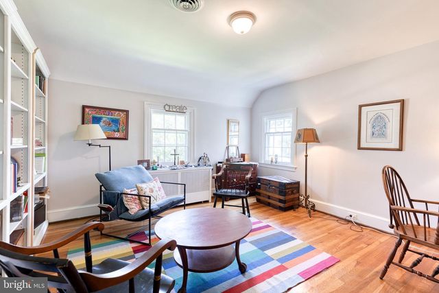 3 SAINT DUNSTANS GARTH, Baltimore, MD 21212