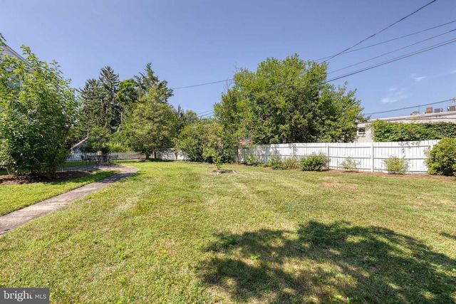 3 SAINT DUNSTANS GARTH, Baltimore, MD 21212