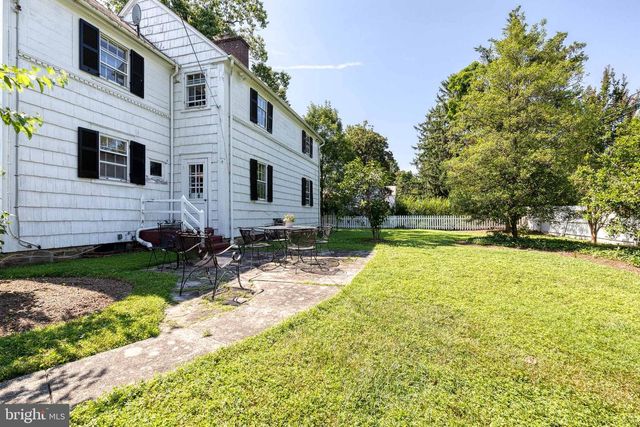 3 SAINT DUNSTANS GARTH, Baltimore, MD 21212
