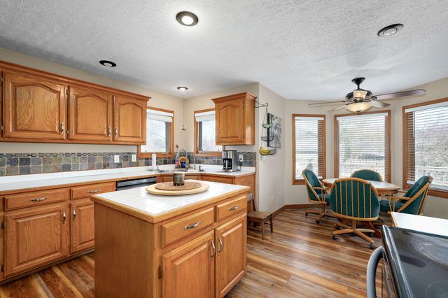 2080 N Preakness Drive, Nixa, MO 65714