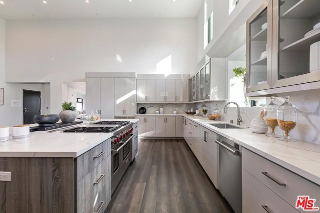 1839 Pandora Avenue PH, Los Angeles, CA 90025