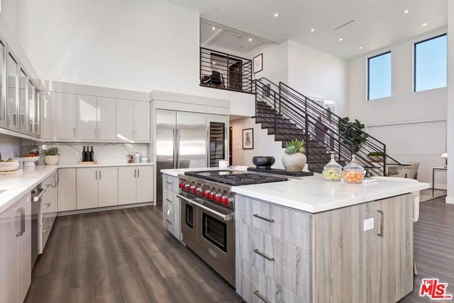 1839 Pandora Avenue PH, Los Angeles, CA 90025