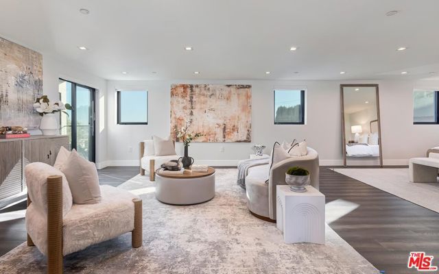 1839 Pandora Avenue PH, Los Angeles, CA 90025
