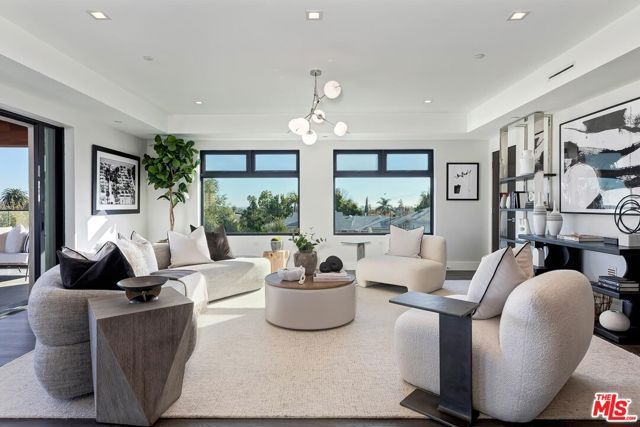 1839 Pandora Avenue PH, Los Angeles, CA 90025