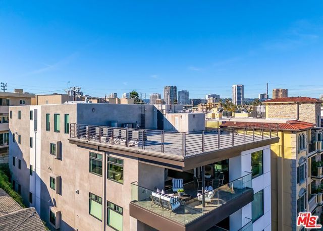 1839 Pandora Avenue PH, Los Angeles, CA 90025
