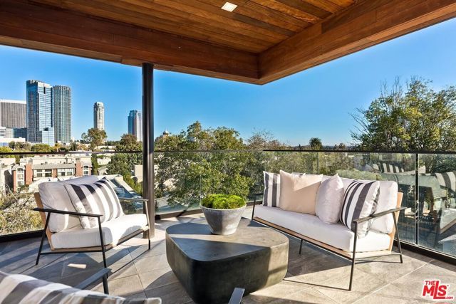 1839 Pandora Avenue PH, Los Angeles, CA 90025