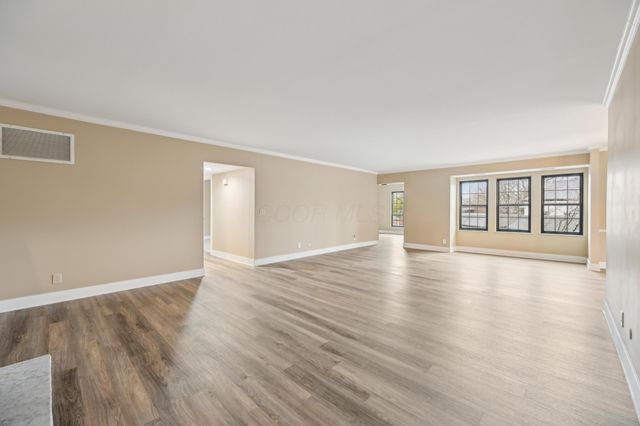 3526 Rue De Fleur, Columbus, OH 43221