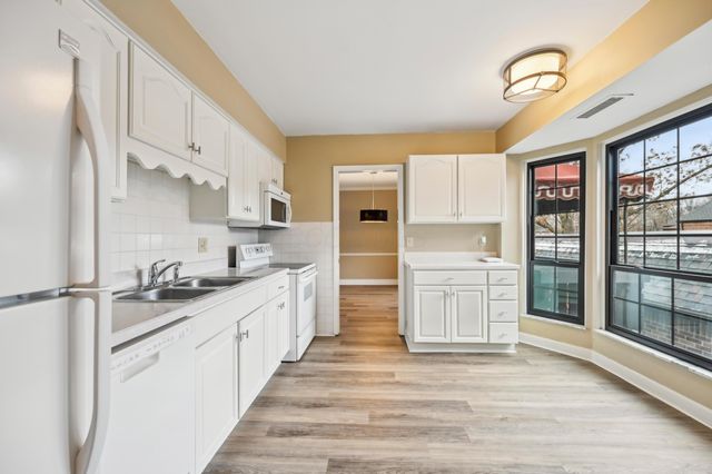 3526 Rue De Fleur, Columbus, OH 43221