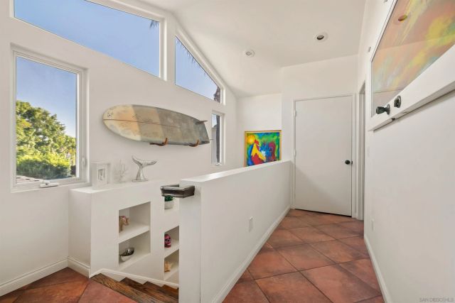 618 Gravilla Pl, La Jolla, CA 92037