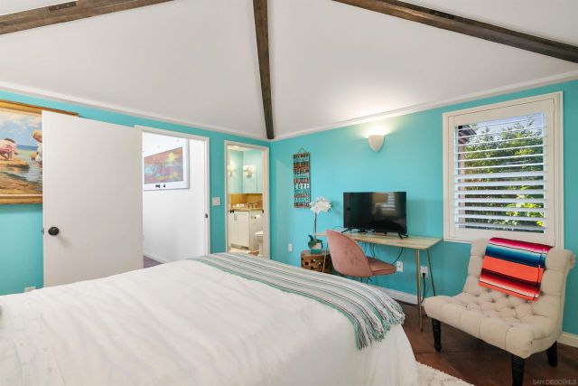 618 Gravilla Pl, La Jolla, CA 92037