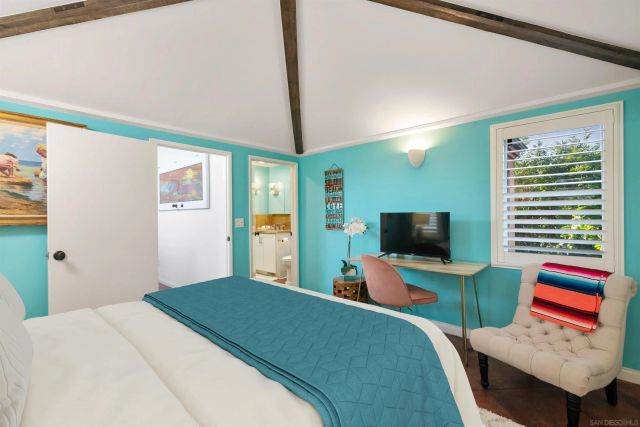 618 Gravilla Pl, La Jolla, CA 92037