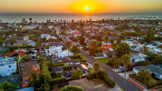 618 Gravilla Pl, La Jolla, CA 92037