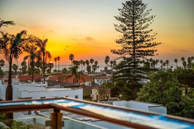 618 Gravilla Pl, La Jolla, CA 92037