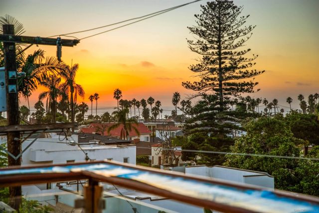 618 Gravilla Pl, La Jolla, CA 92037