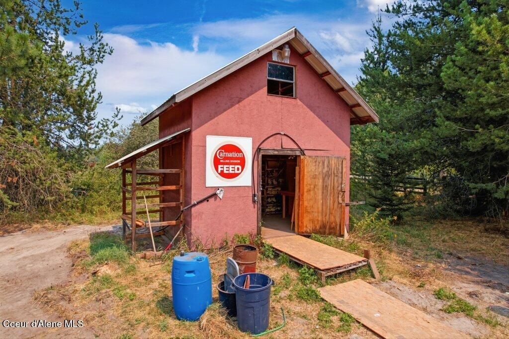 700 Golden Gate RD, Priest River, ID 83856 photo 5