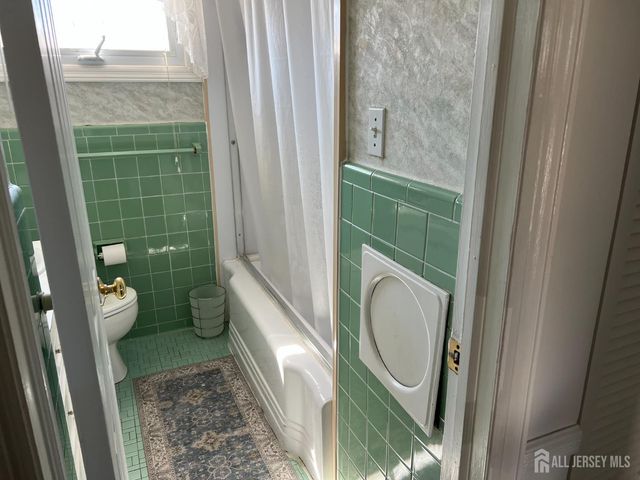 24 Hillsdale Road, East Brunswick, NJ 08816