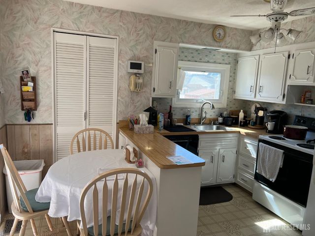 24 Hillsdale Road, East Brunswick, NJ 08816