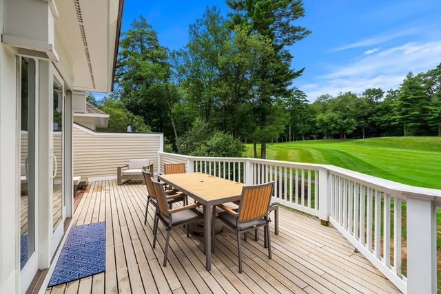 204 Country Club Way, Ipswich, MA 01938