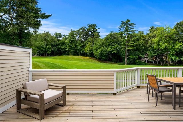 204 Country Club Way, Ipswich, MA 01938