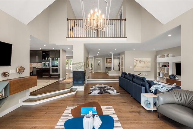 204 Country Club Way, Ipswich, MA 01938
