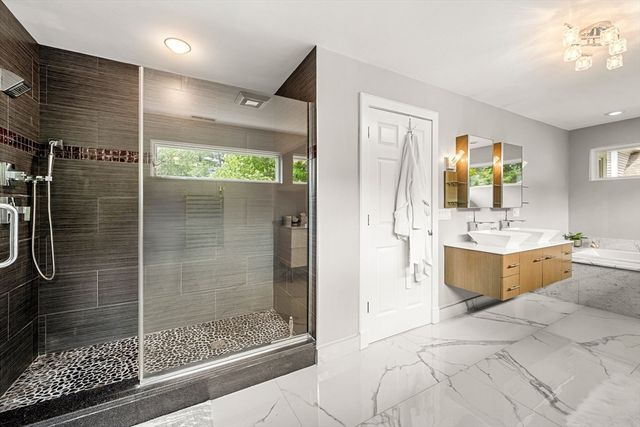 204 Country Club Way, Ipswich, MA 01938
