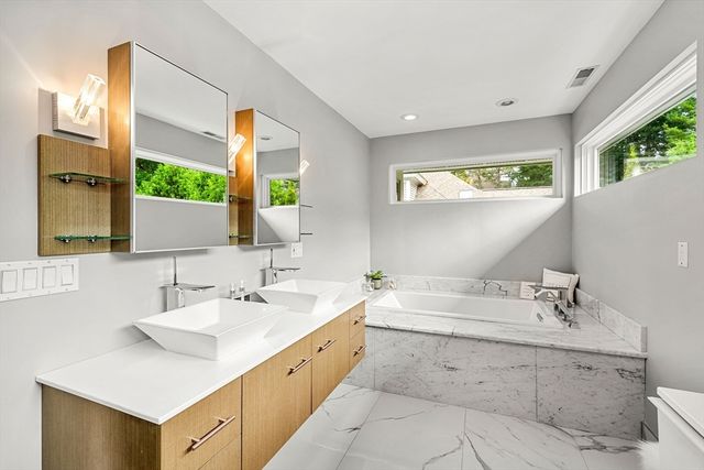 204 Country Club Way, Ipswich, MA 01938