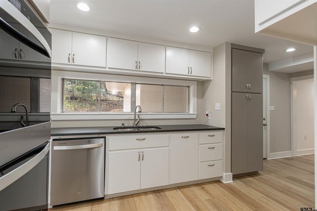 1709 Edgewood, Tyler, TX 75701