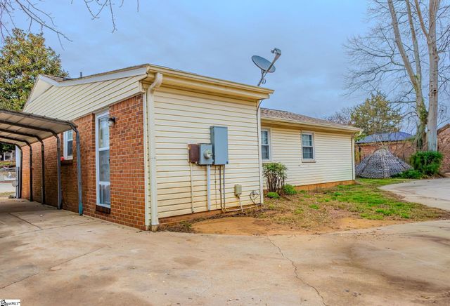 6 Crofton Drive, Greenville, SC 29605