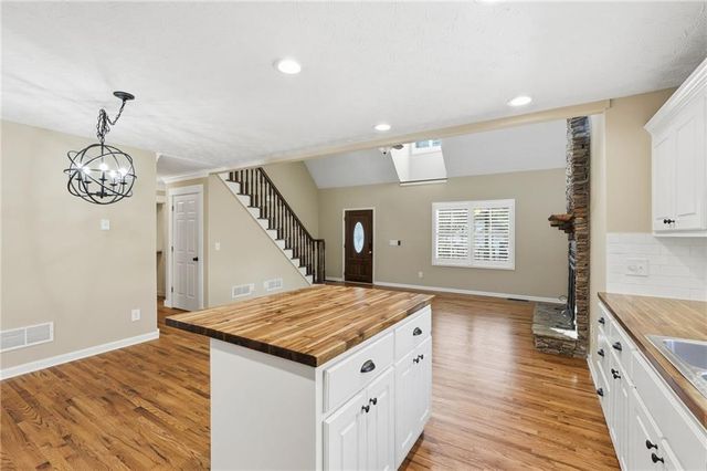 681 Chestatee Point, Dawsonville, GA 30534