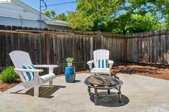387 Gladys Dr, Pleasant Hill, CA 94523