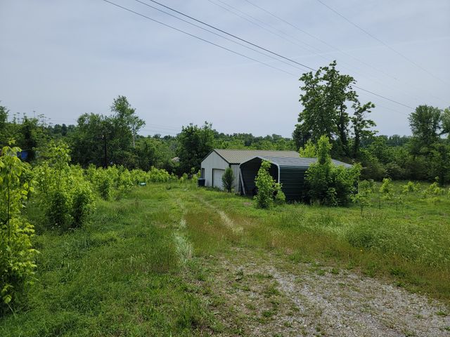 926 E Railroad St, Waverly, TN 37185