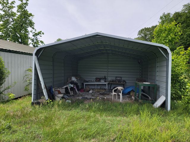 926 E Railroad St, Waverly, TN 37185