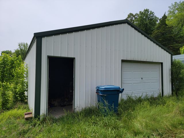926 E Railroad St, Waverly, TN 37185