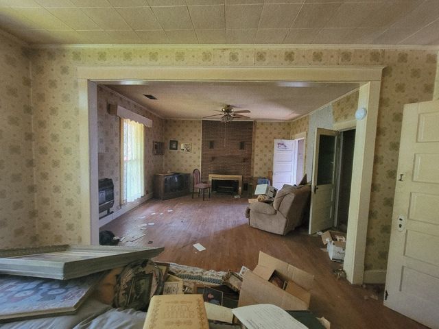 926 E Railroad St, Waverly, TN 37185