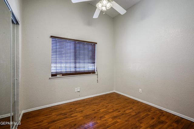 9724 STAUBACH Drive, El Paso, TX 79927