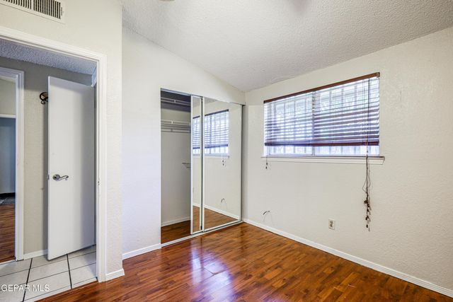 9724 STAUBACH Drive, El Paso, TX 79927