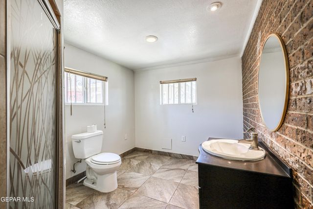 9724 STAUBACH Drive, El Paso, TX 79927