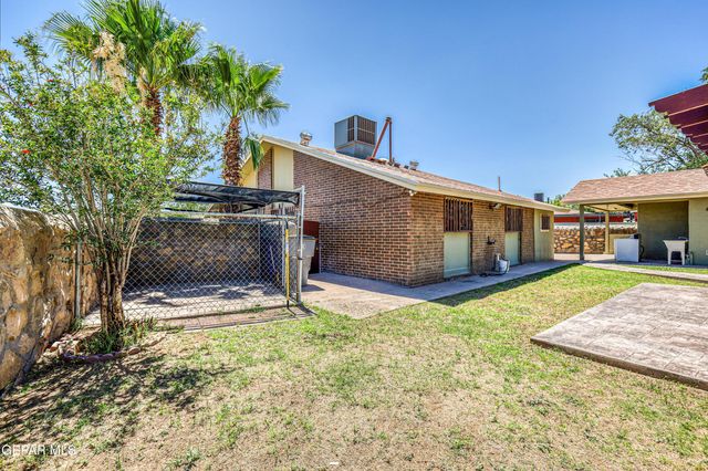 9724 STAUBACH Drive, El Paso, TX 79927