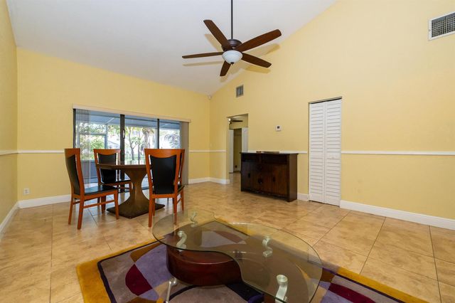 6020 NW 3rd Street 6020, Margate, FL 33063