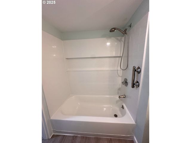 1709 Ne 78th St 16, Vancouver, WA 98665