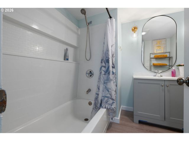 1709 Ne 78th St 16, Vancouver, WA 98665