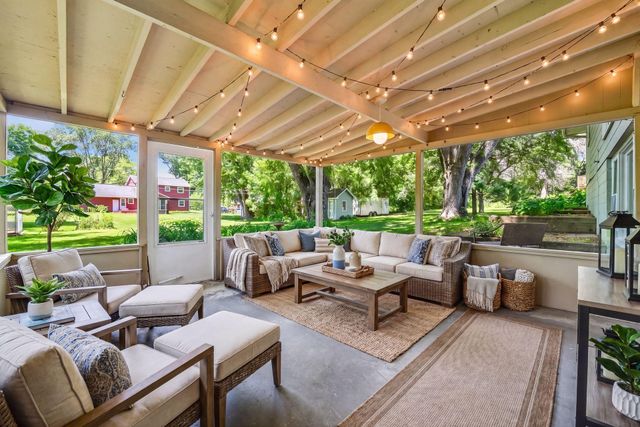 5536 Holiday Road, Minnetonka, MN 55345