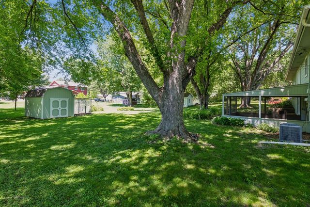 5536 Holiday Road, Minnetonka, MN 55345