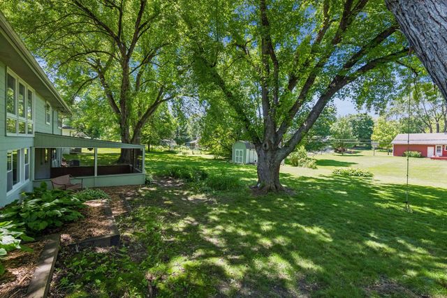5536 Holiday Road, Minnetonka, MN 55345