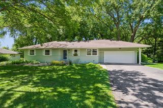 5536 Holiday Road, Minnetonka, MN 55345