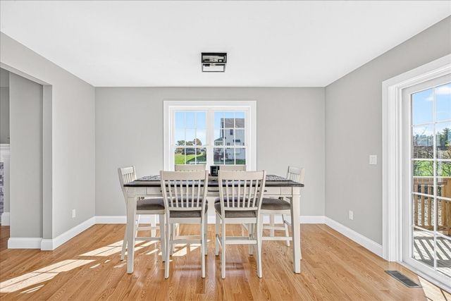 49 Thompson St, Middleboro, MA 02346