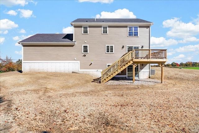 49 Thompson St, Middleboro, MA 02346